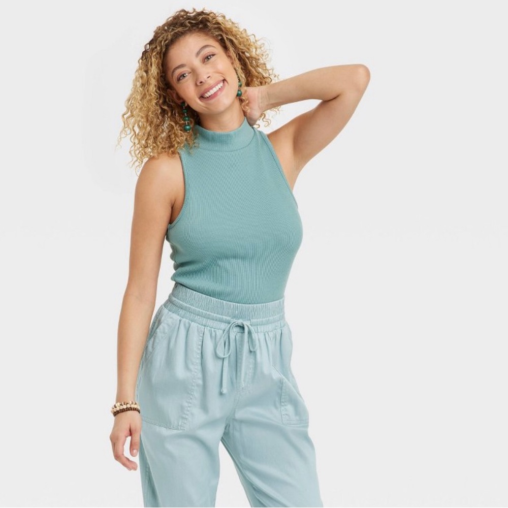 TARGET: AQUA SLIM FIT MOCK NECK TANK